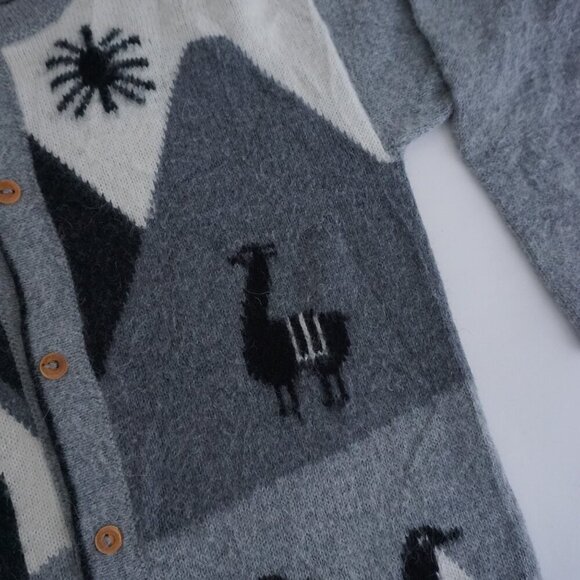 Vintage White Grey Landscape Penguin Alpaca Wool Button Up Cardigan Sweater M - Picture 7 of 11